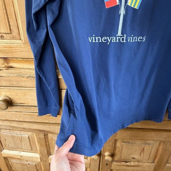Vineyard Vines Shirt XS Navy Flags Men’s Long Sleeve Collar Prep Nautical - Flaw - Picture 12 of 13